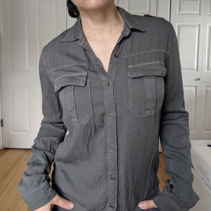Gray blouse with front pockets